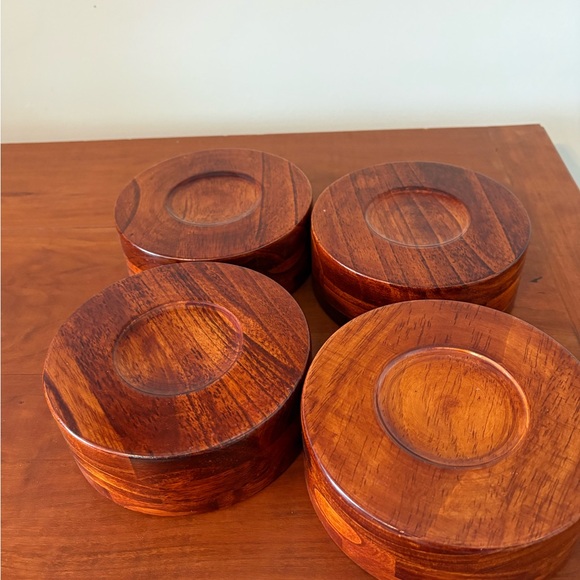 Vintage Wooden Salad Bowl Set w/ 4 Bowls & Serving Utensils - Picture 7 of 13